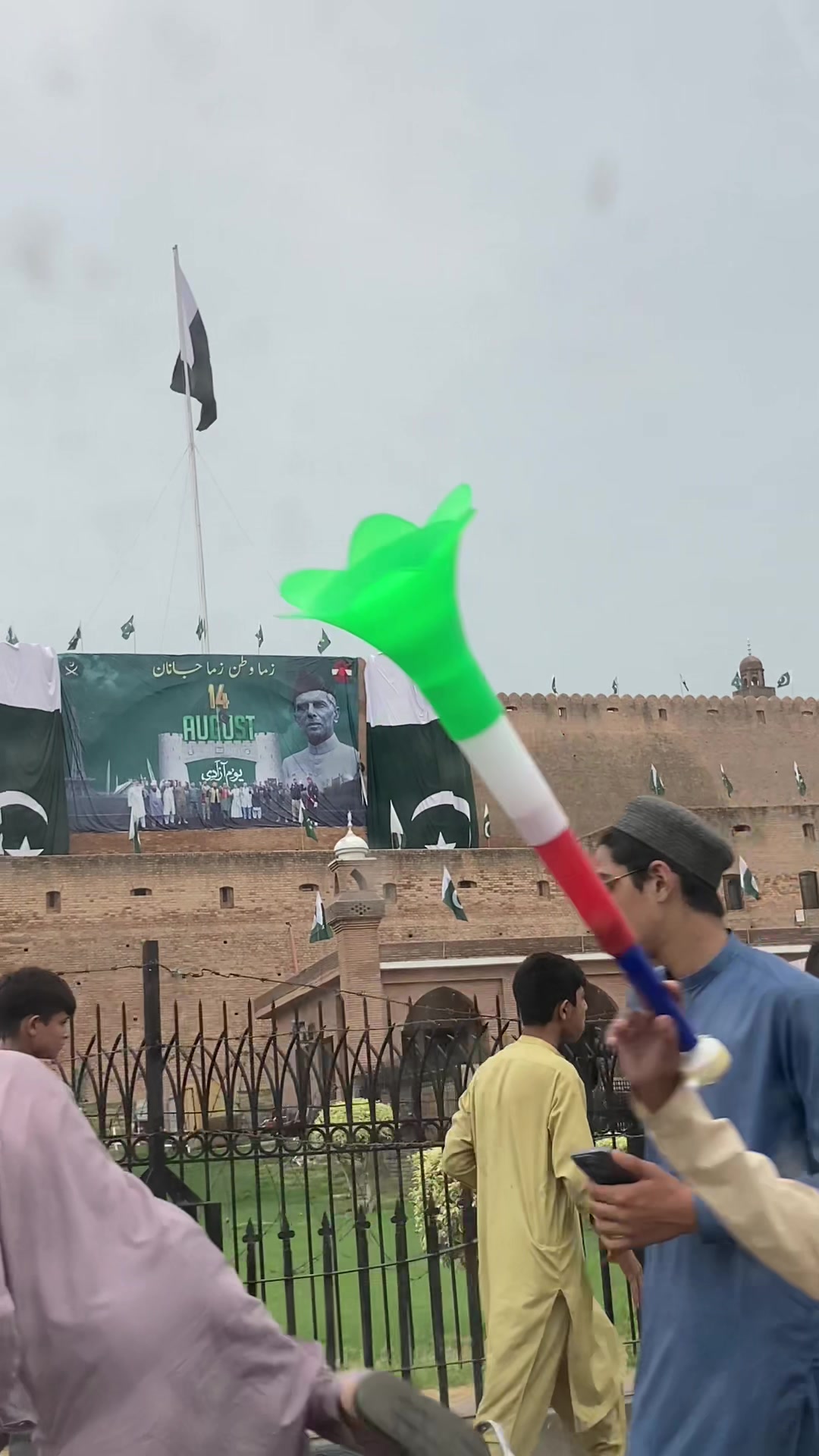 @Ferry_khan98