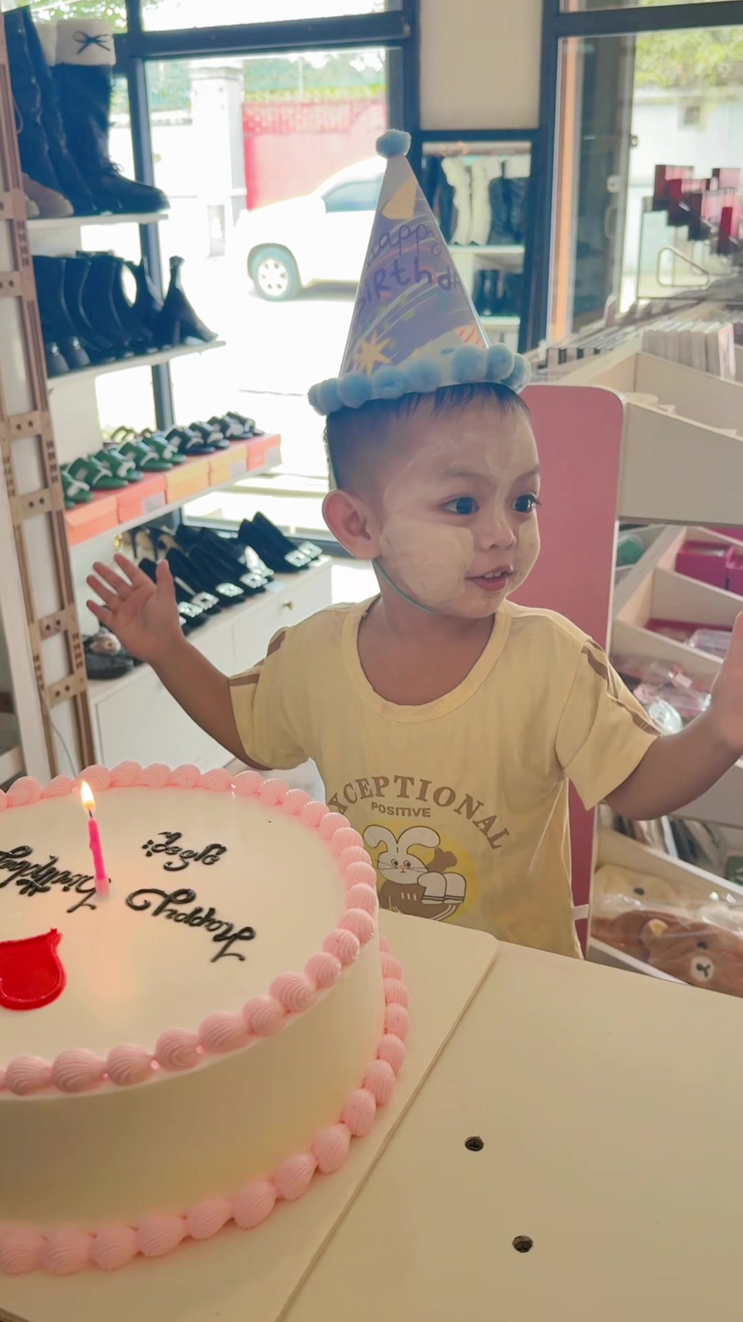 @kaungmyintkyin