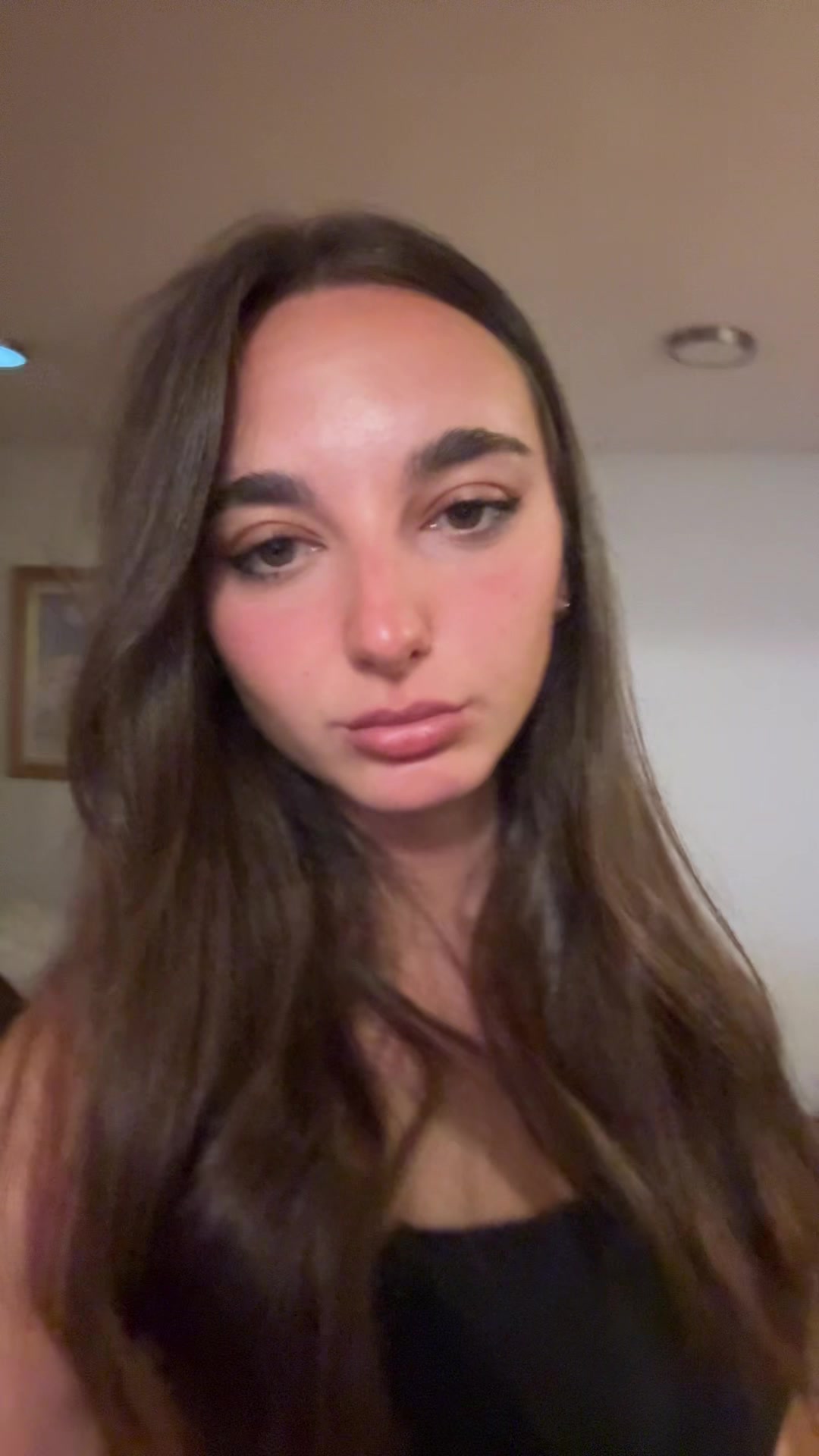 @emi_verney