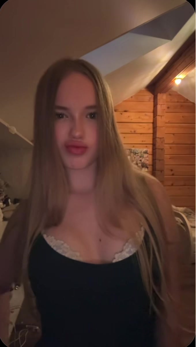 @HeavenlyBlonde