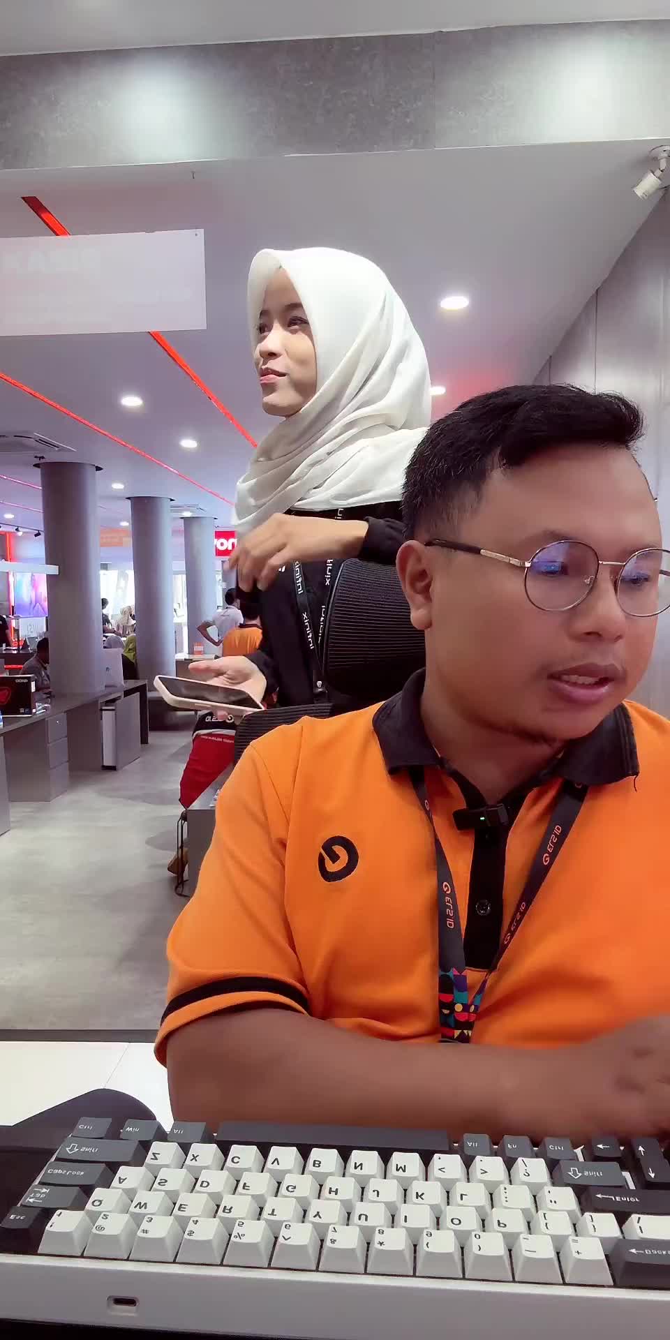 @Els Computer