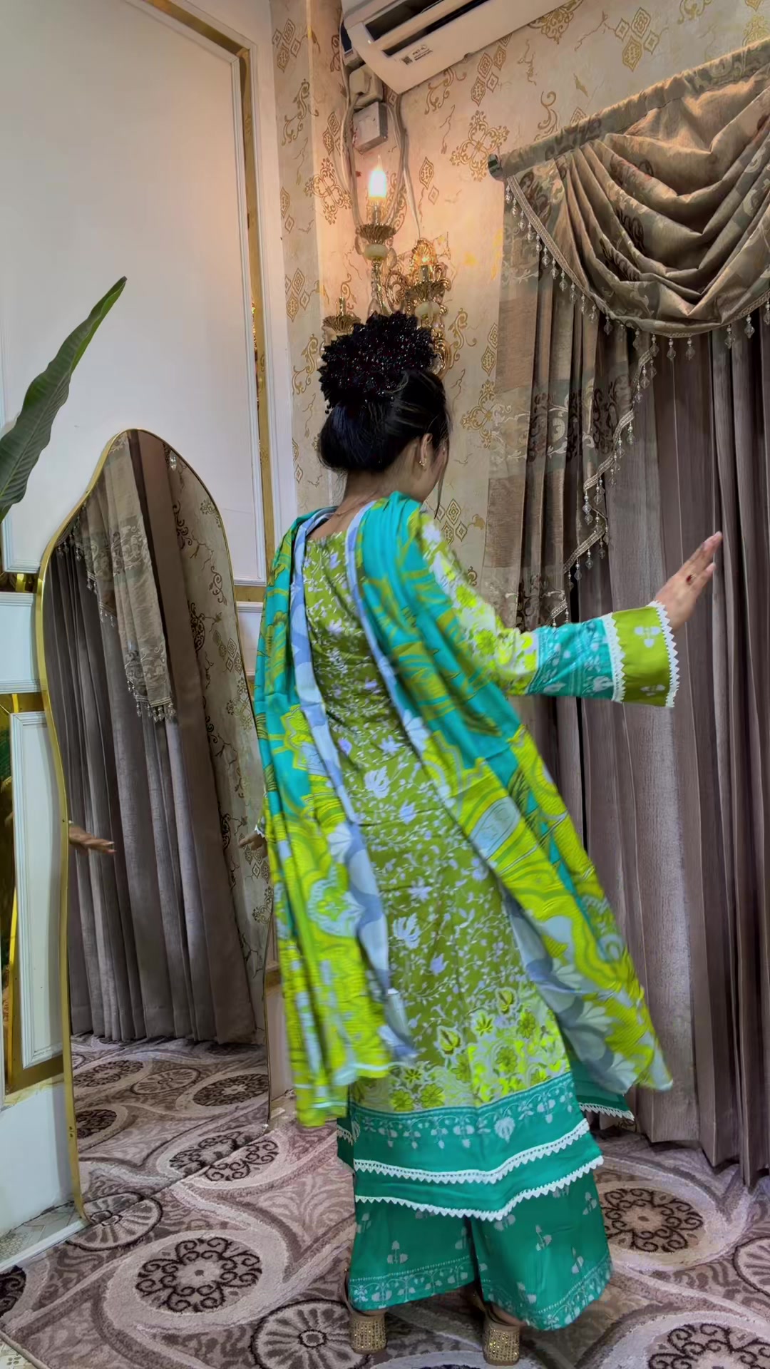 @Nusrat jahan