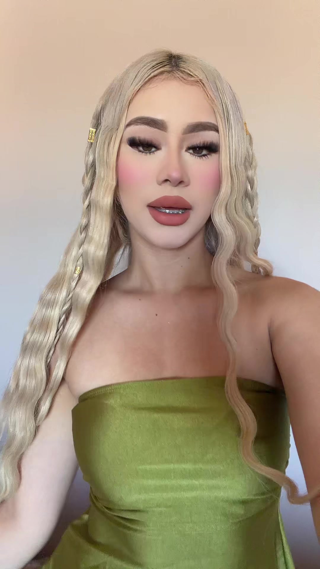 @𝐊𝐀𝐘𝐋𝐀 𝐂𝐎𝐑𝐓𝐄𝐙 🍒
