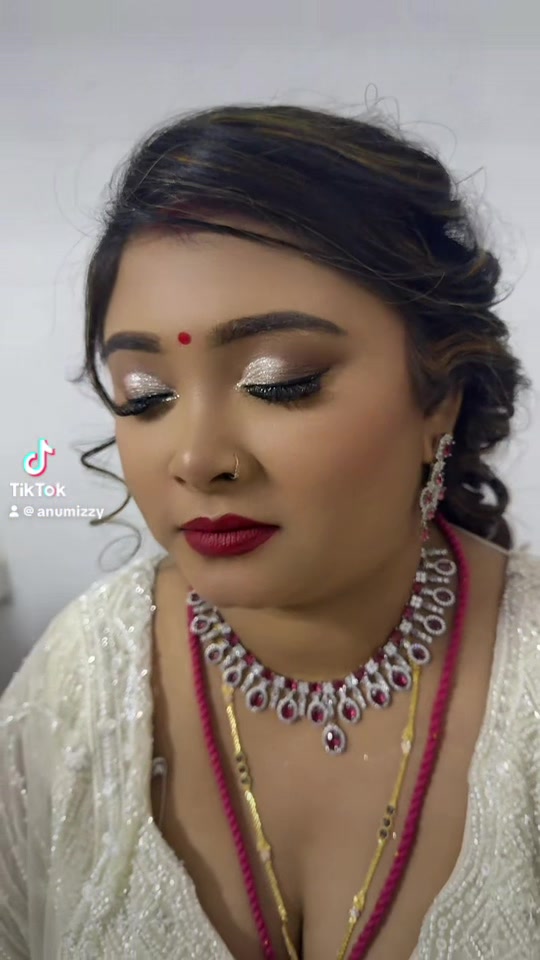 @Anumizzy Makeup Artist