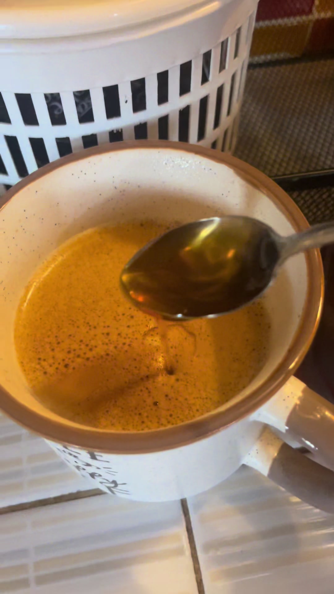 @Rich@Zaaa ที่ตื่นมาชงกาแฟ