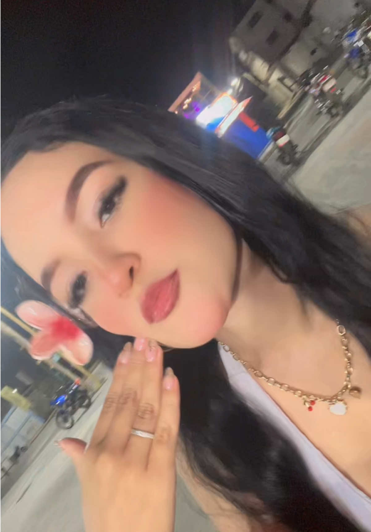 @Andreina🦋✨