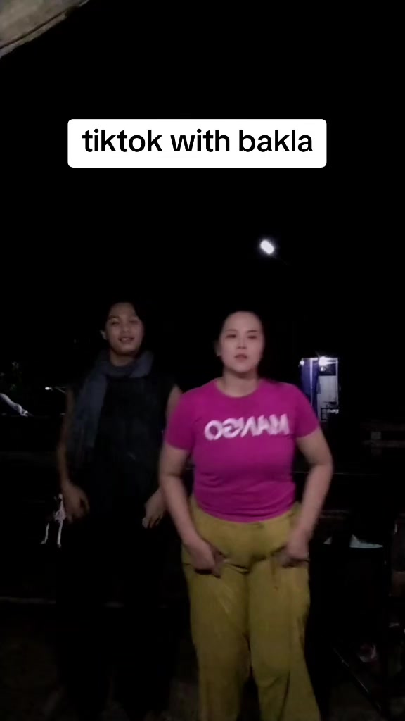 @EyaLanz