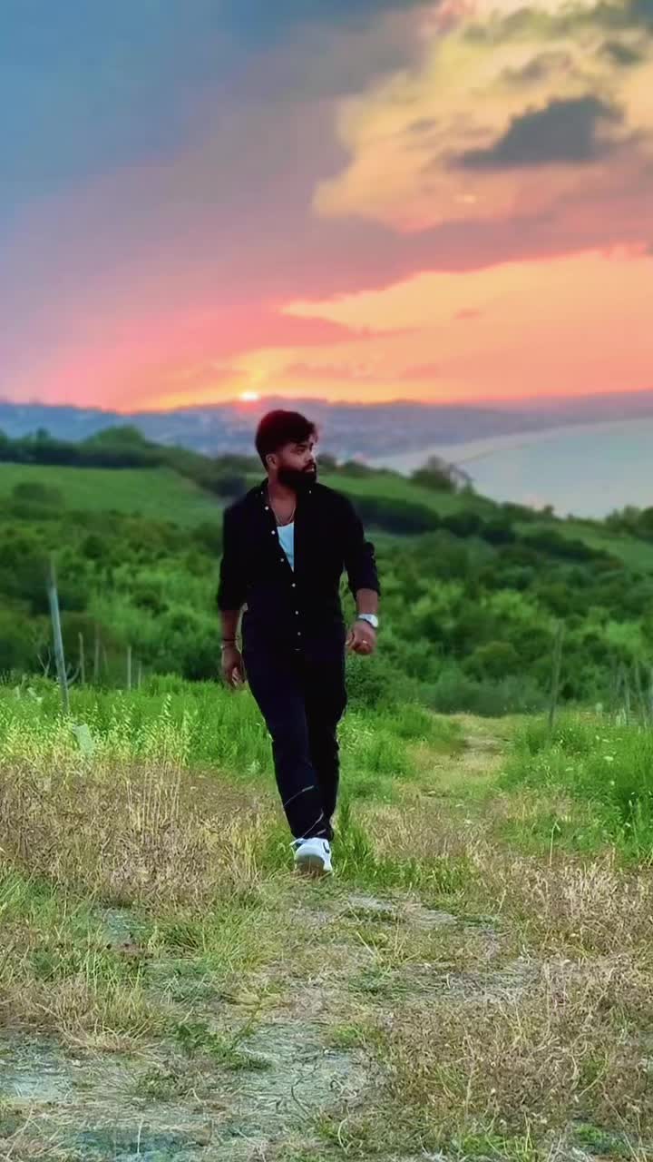 @Romantic Boy😎