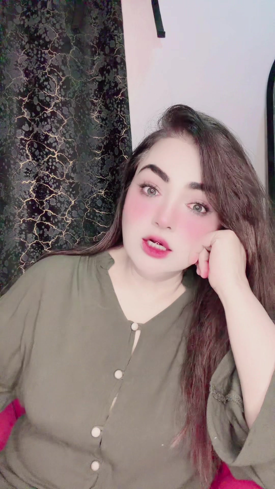@Shaguftakhn❤️
