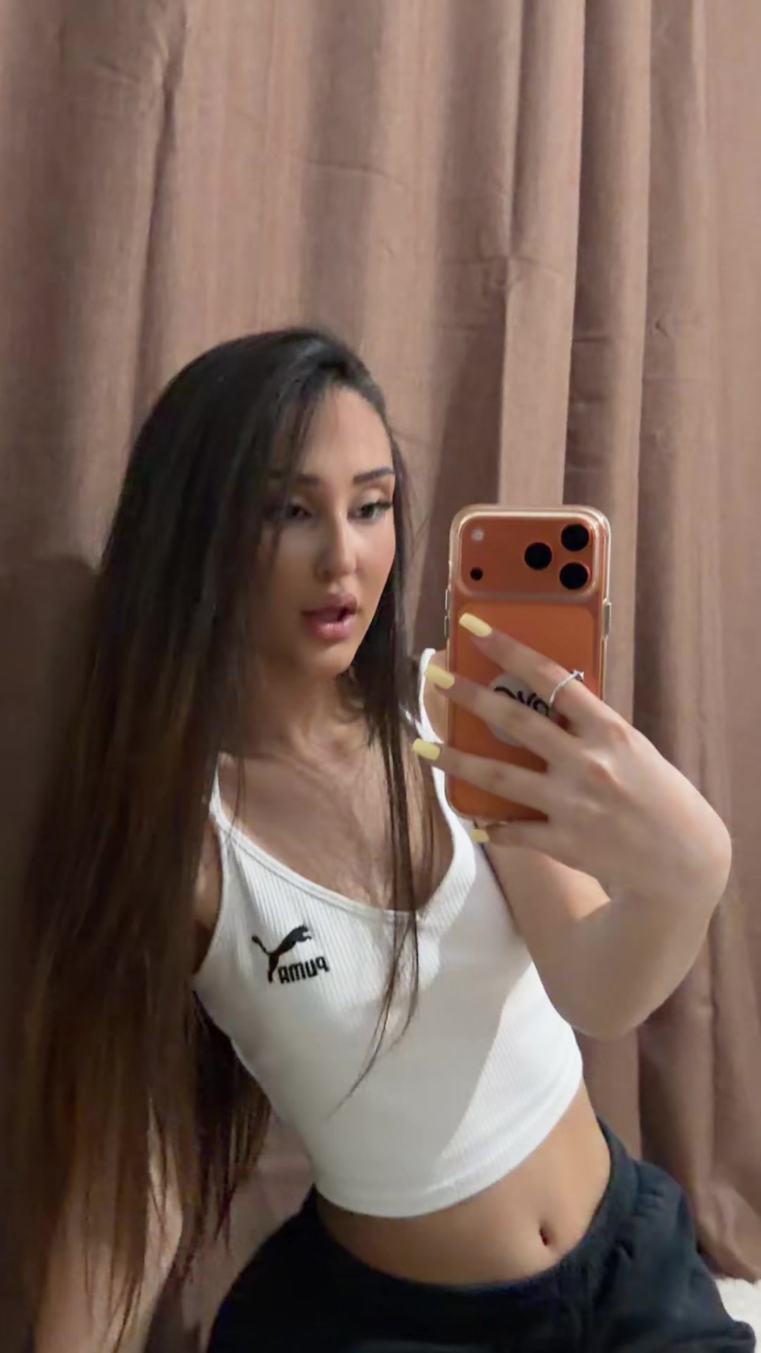 @xholinn