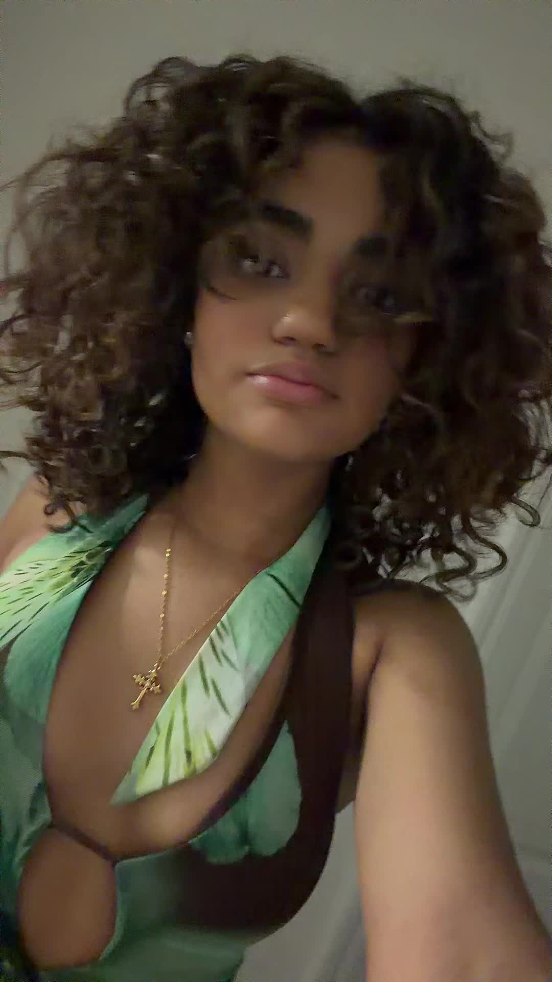 @shelovesgalaxygas