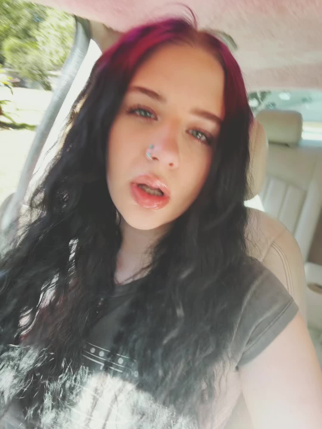 @๏ธ