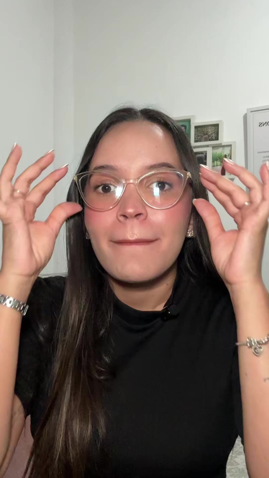@Angélica Cifuentes ✨