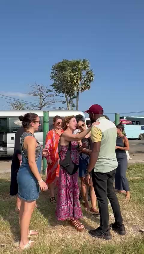 @SriLankaGuia