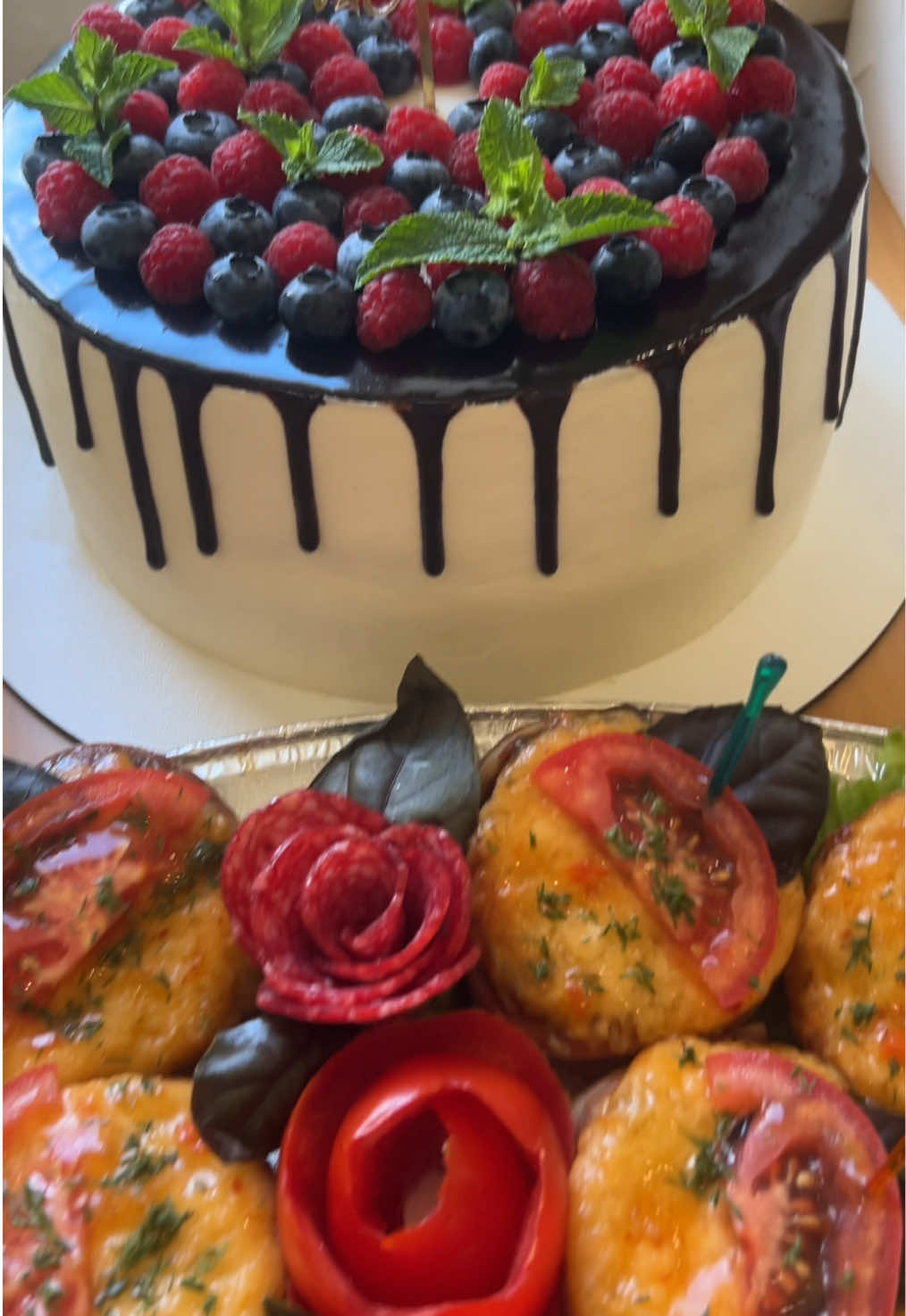 @Fesenta_bakery