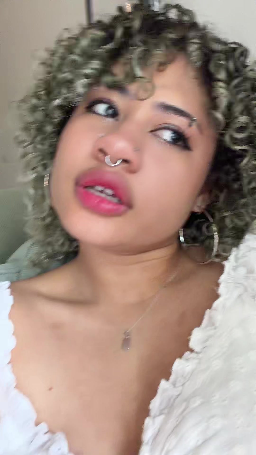 @angie