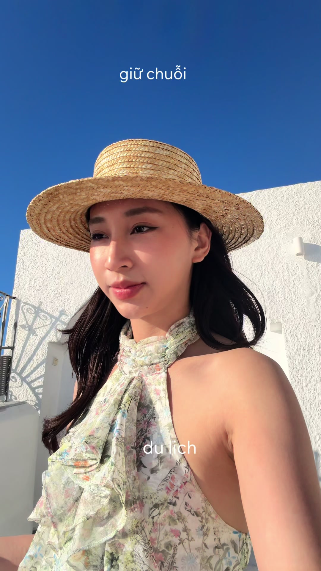 @Minh Thư Chloe 𖧷