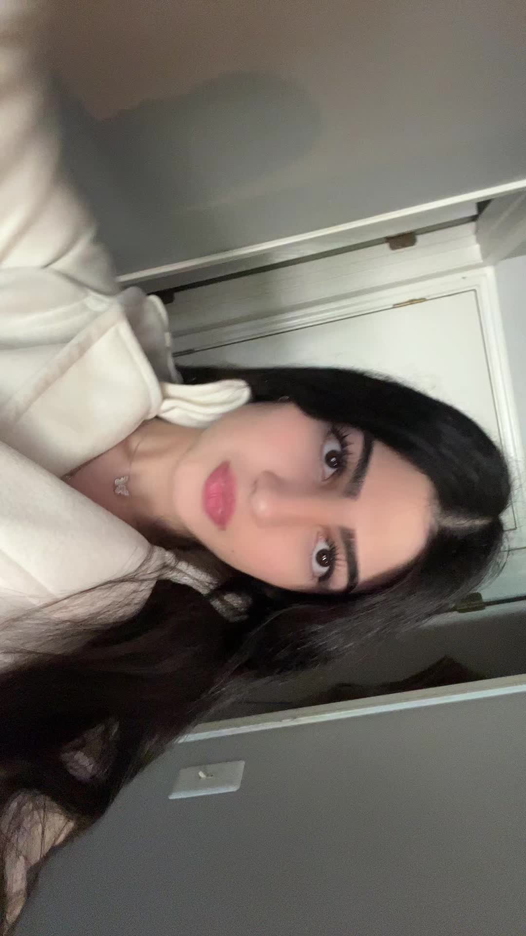 @ნიკოლი
