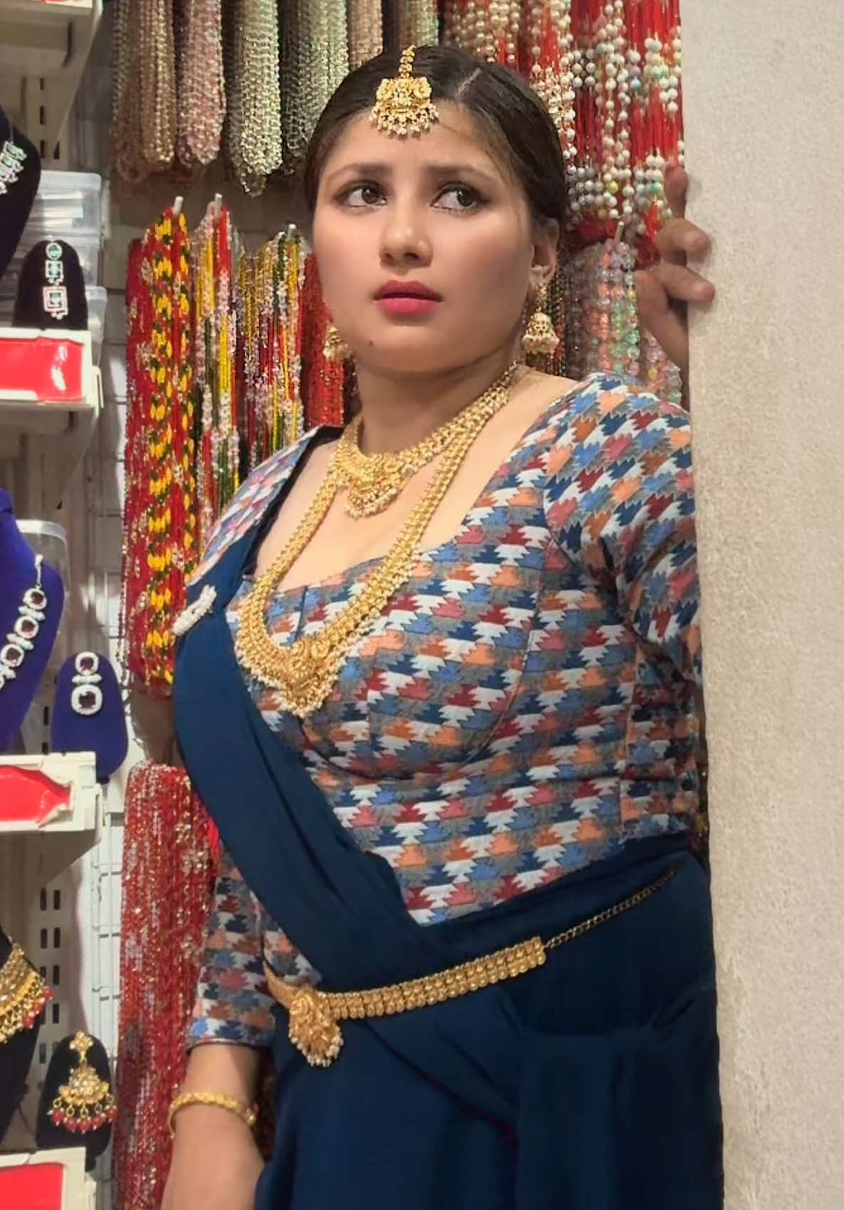 @Udi Udi Chuppa😘Alina Baskota
