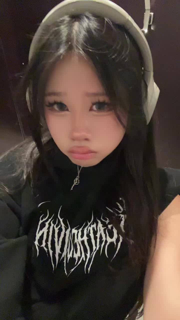 @Christina
