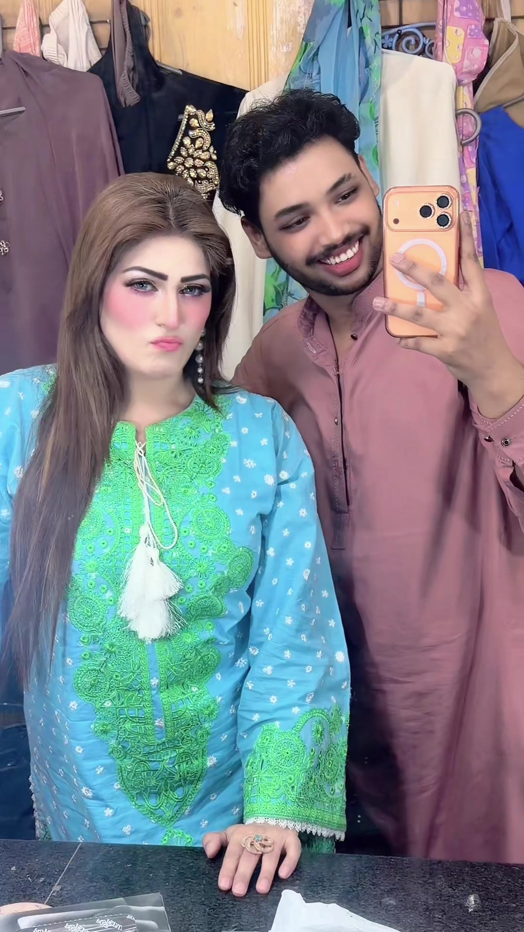 @Ayesha Ch