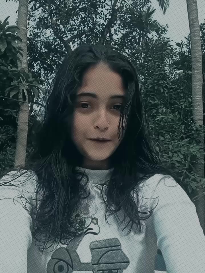 @👑 Liza Moni 👑