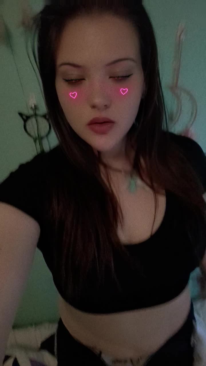 @KyraRedd1400