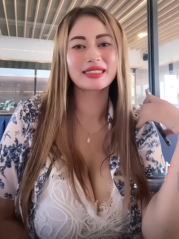 @VinezAmalia