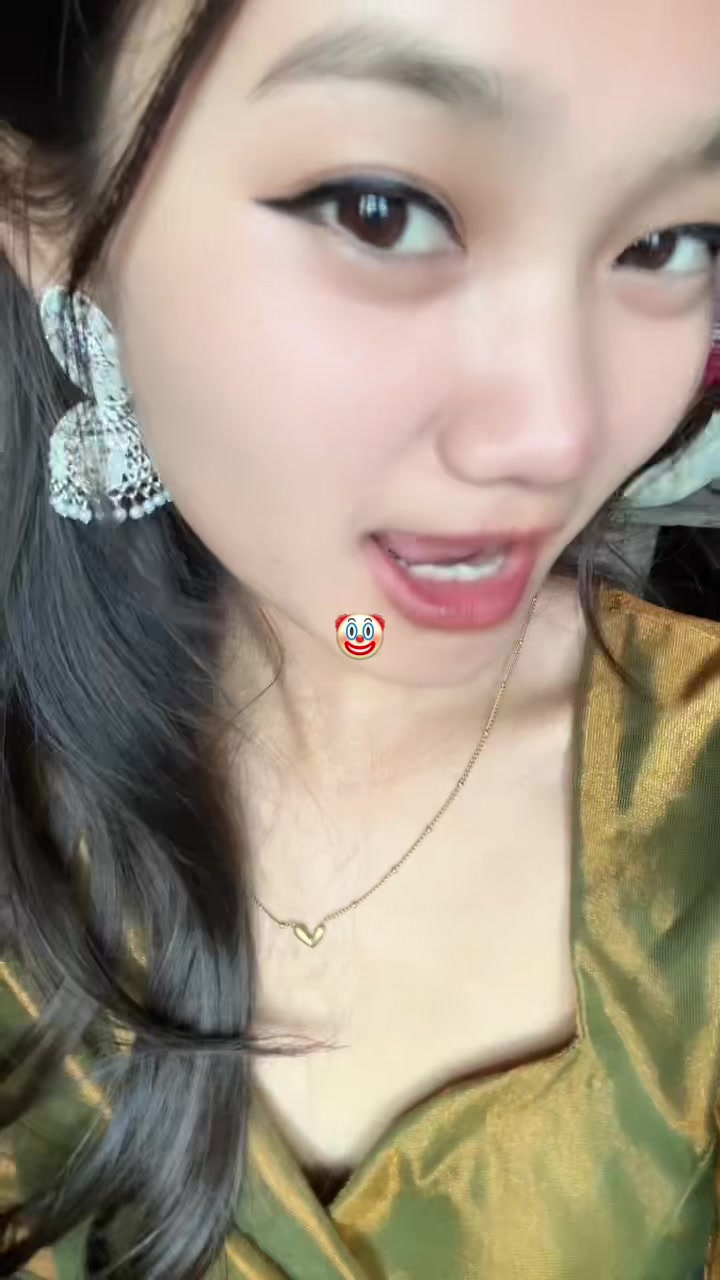 @_smarikafuckin_chh