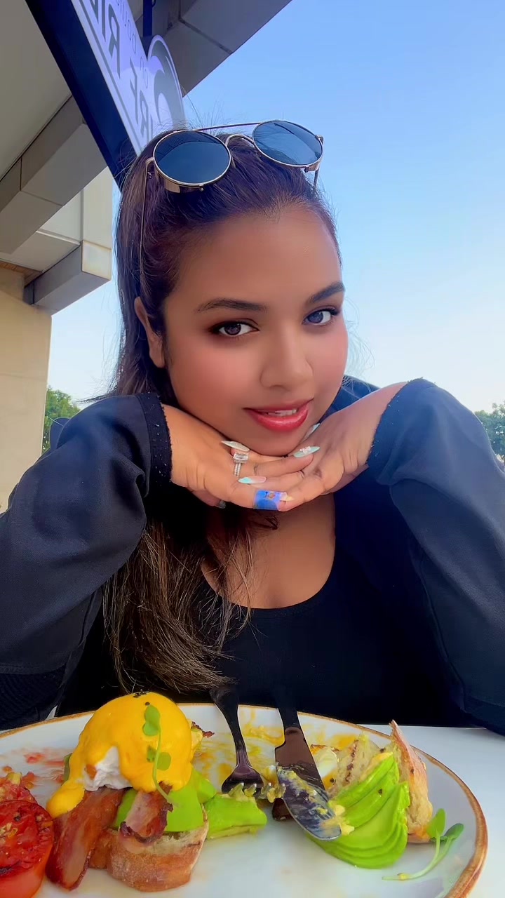 @Shanesia