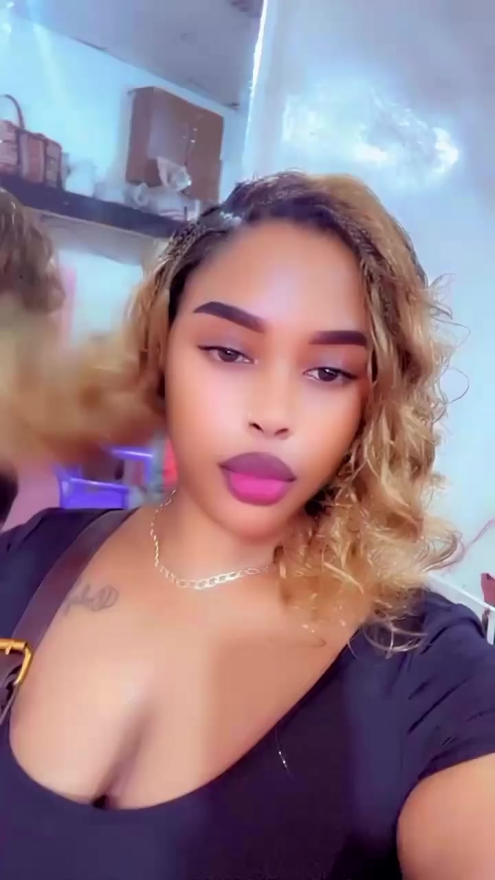 @WAMAMA WAKO HAPA