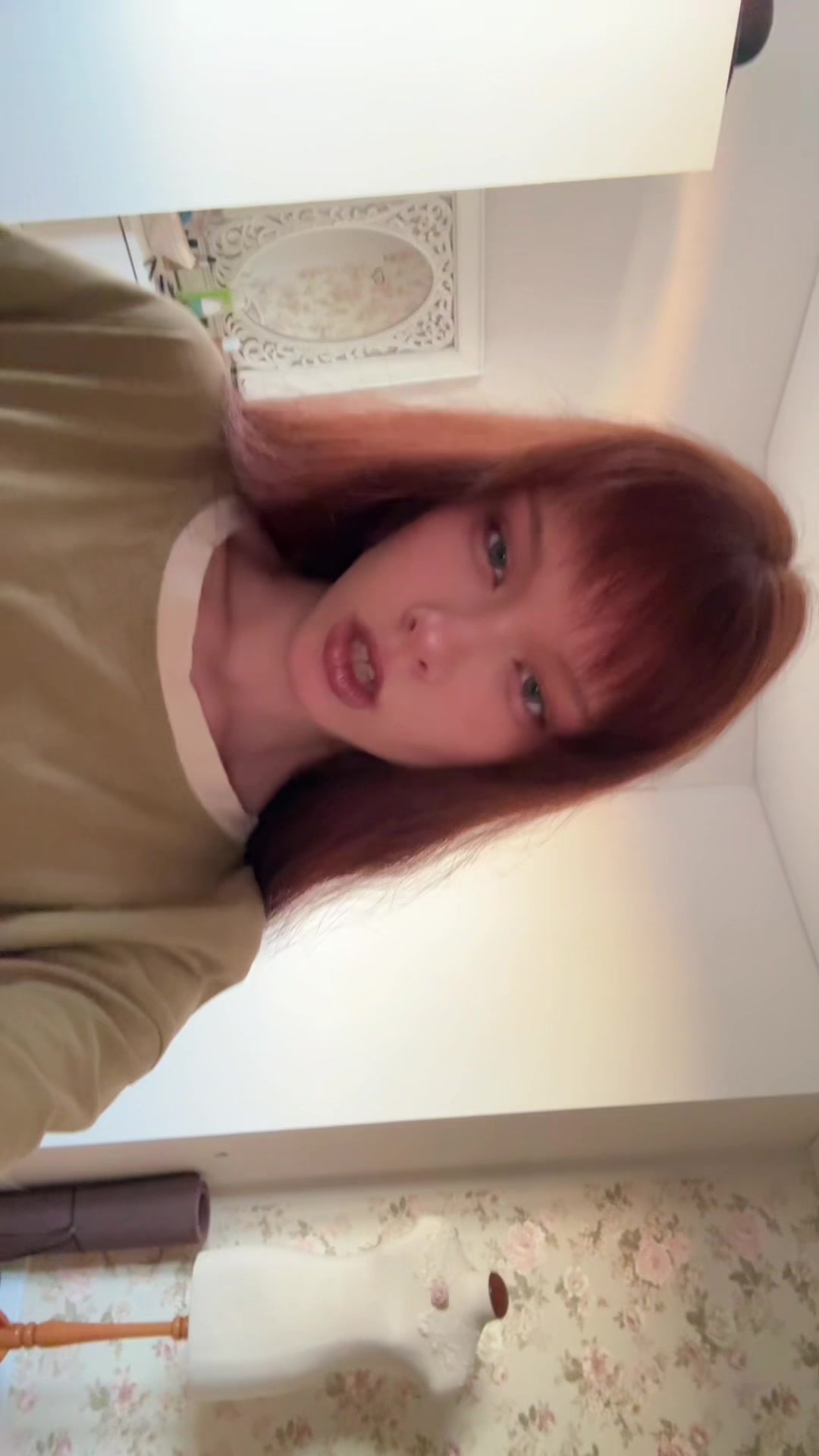 @аликью🪽