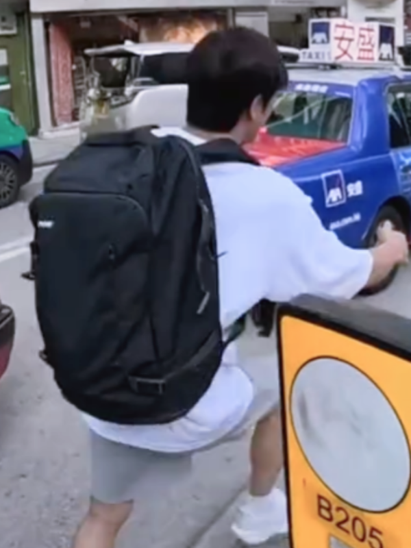 @tuktuk