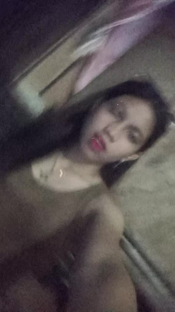 @Ave Q