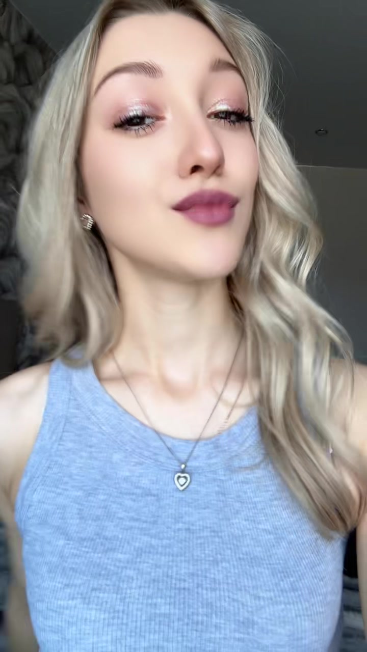 @Angel🫀