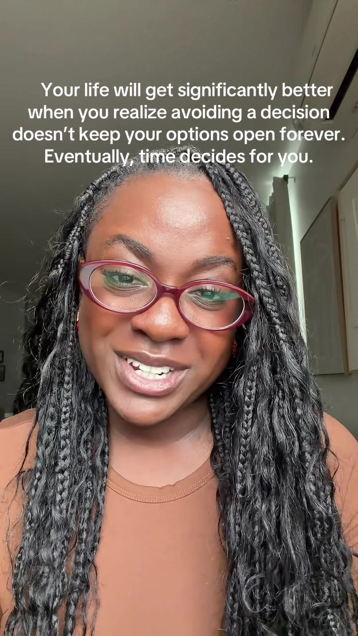 @Akosua