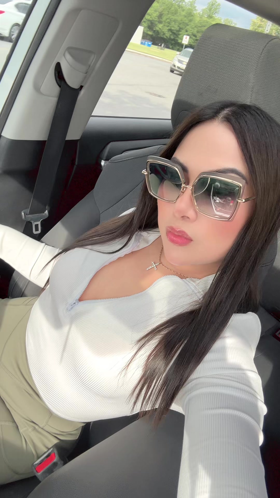 @…