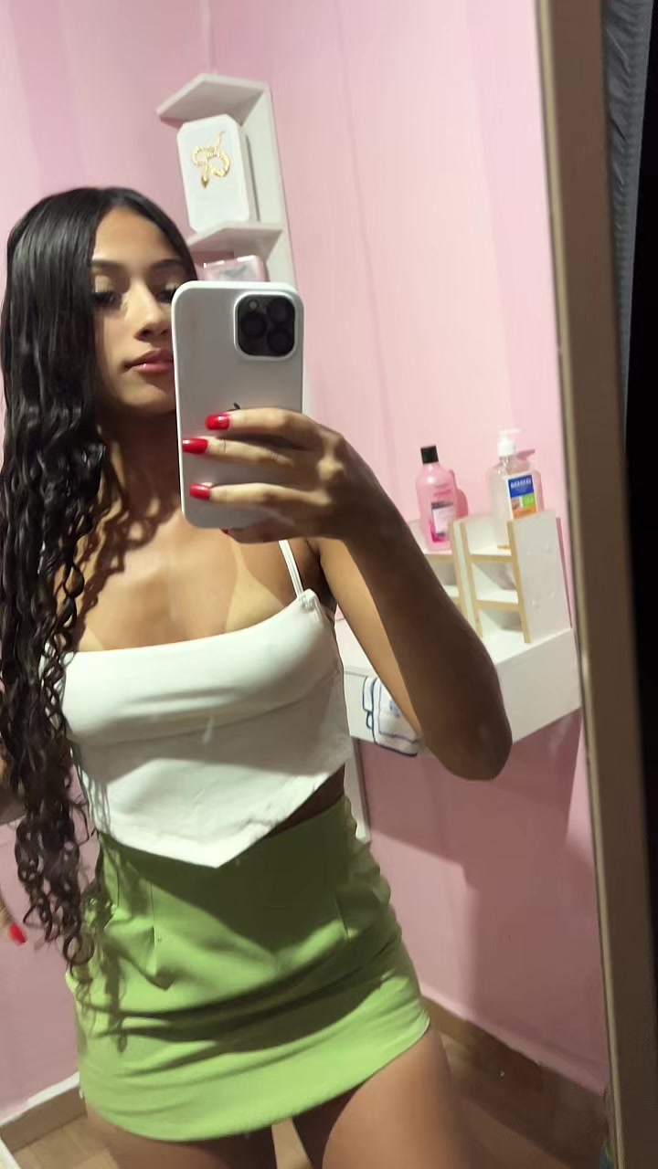 @ana lara