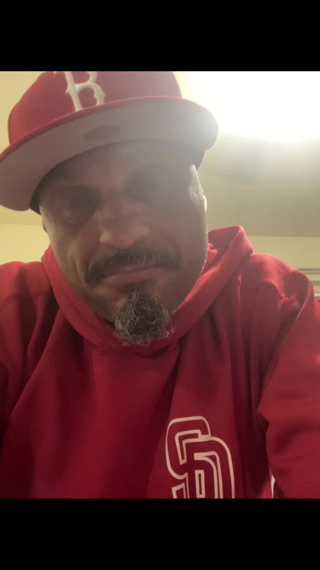 @Gr6yho6nd
