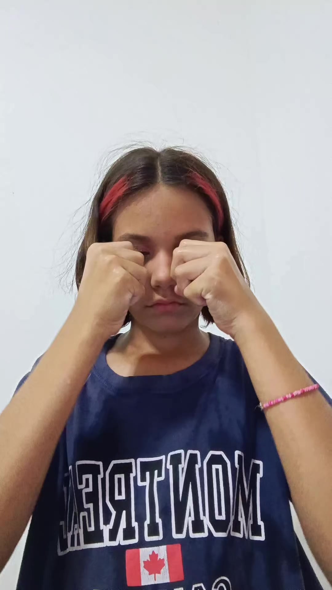 @Analaura