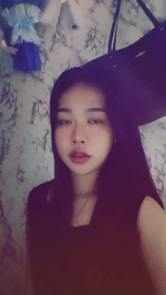 @Ella
