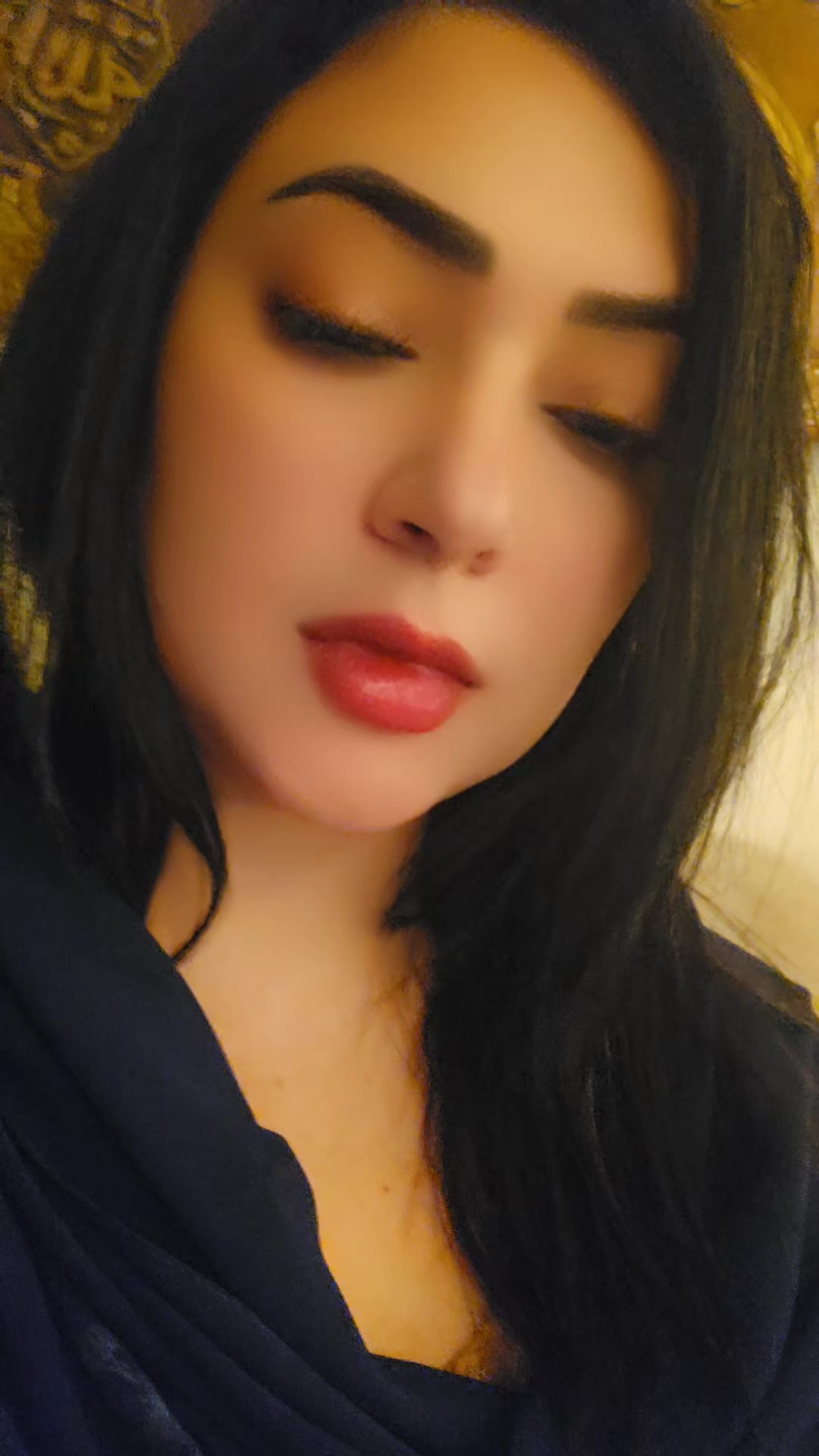 @مونيكا روبرت Monica robert