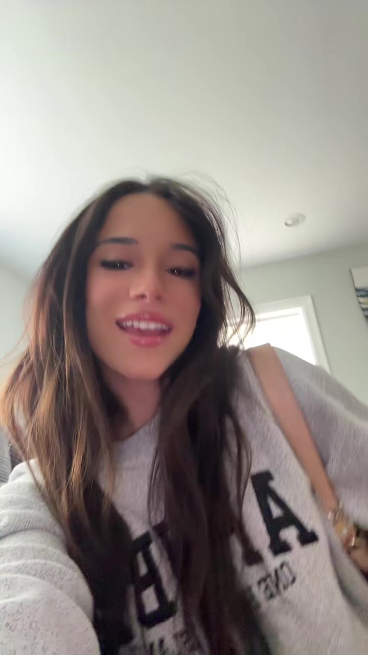 @alyssafavaa