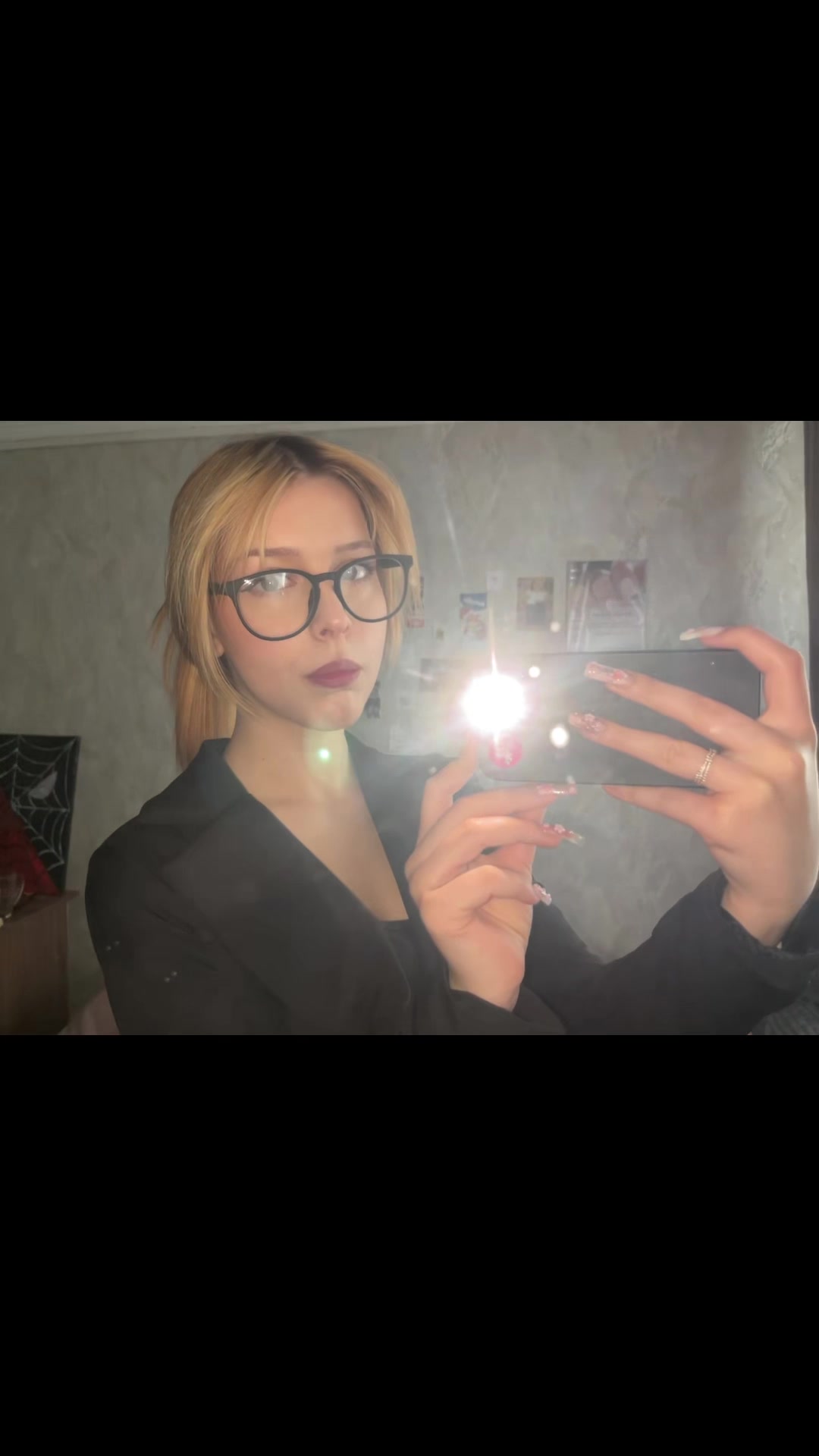 @Тгк:викусяя^^