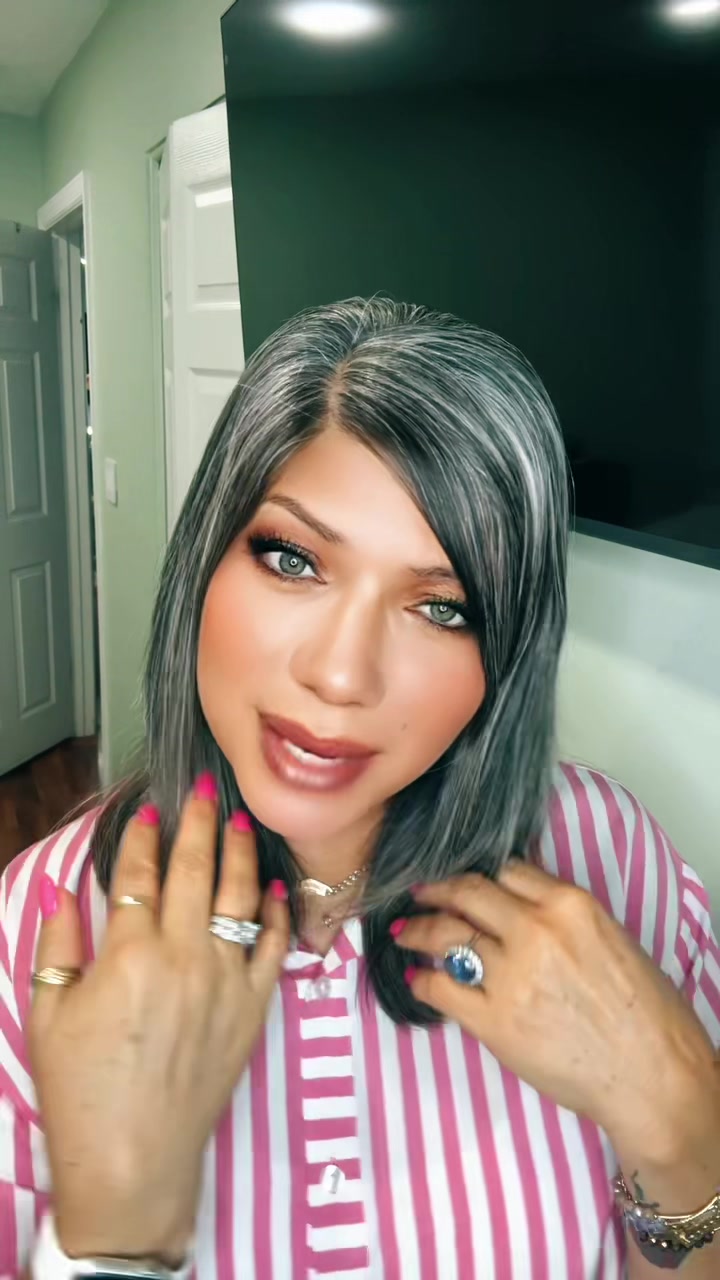 @♑️🦋🇺🇸Victoria Bella🇸🇻🦋