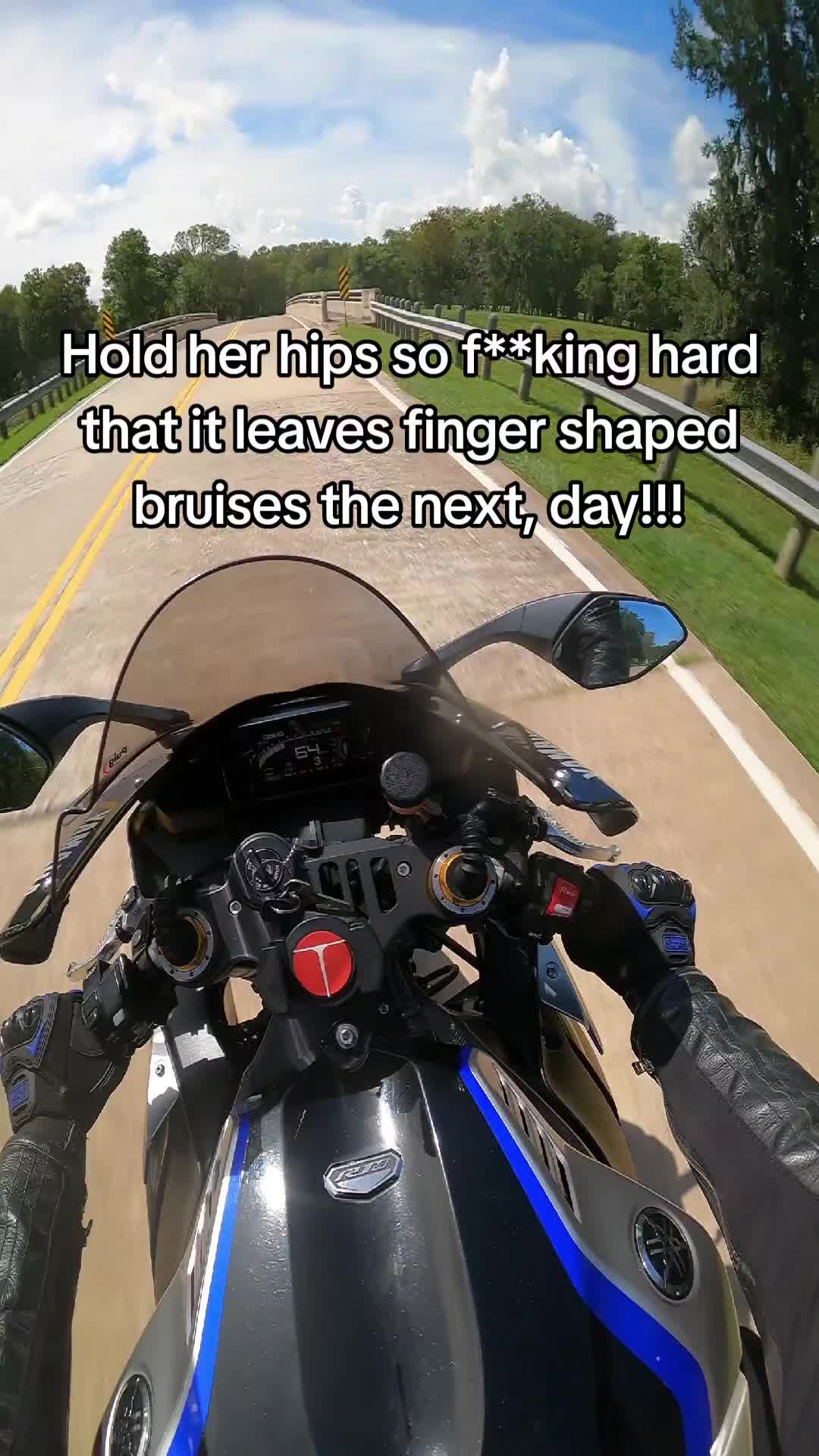 @Lakeshore Biker