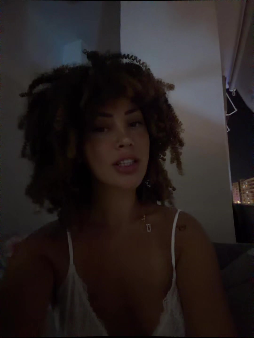 @LonaMuca