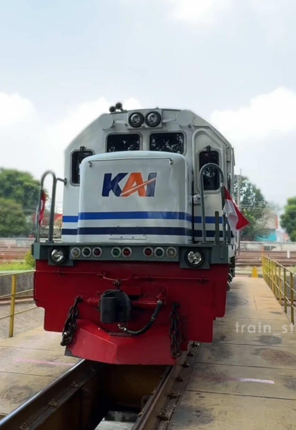@Train_Story
