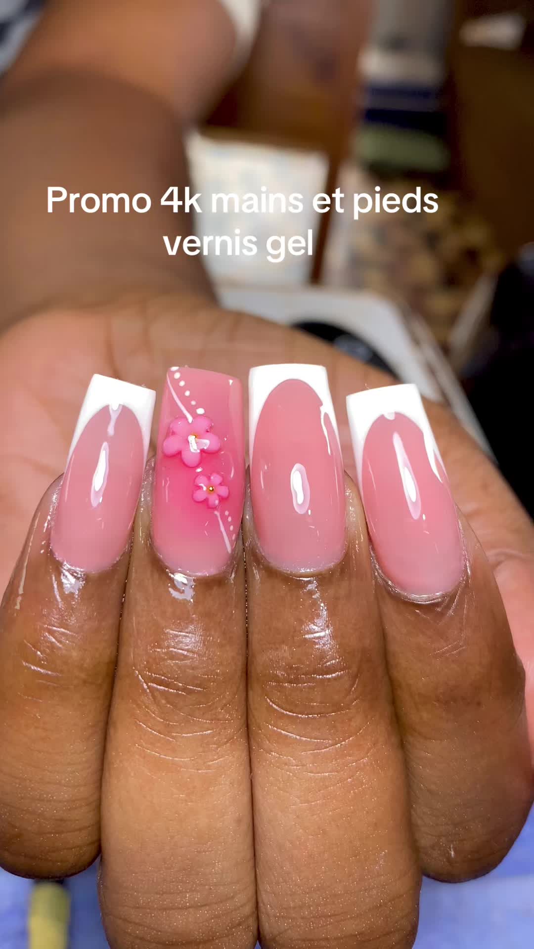 @NKM nail&rsquo;s Maman na conteneur