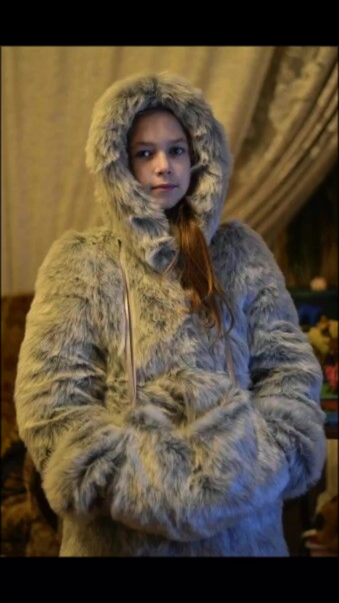 @Fur coat fans